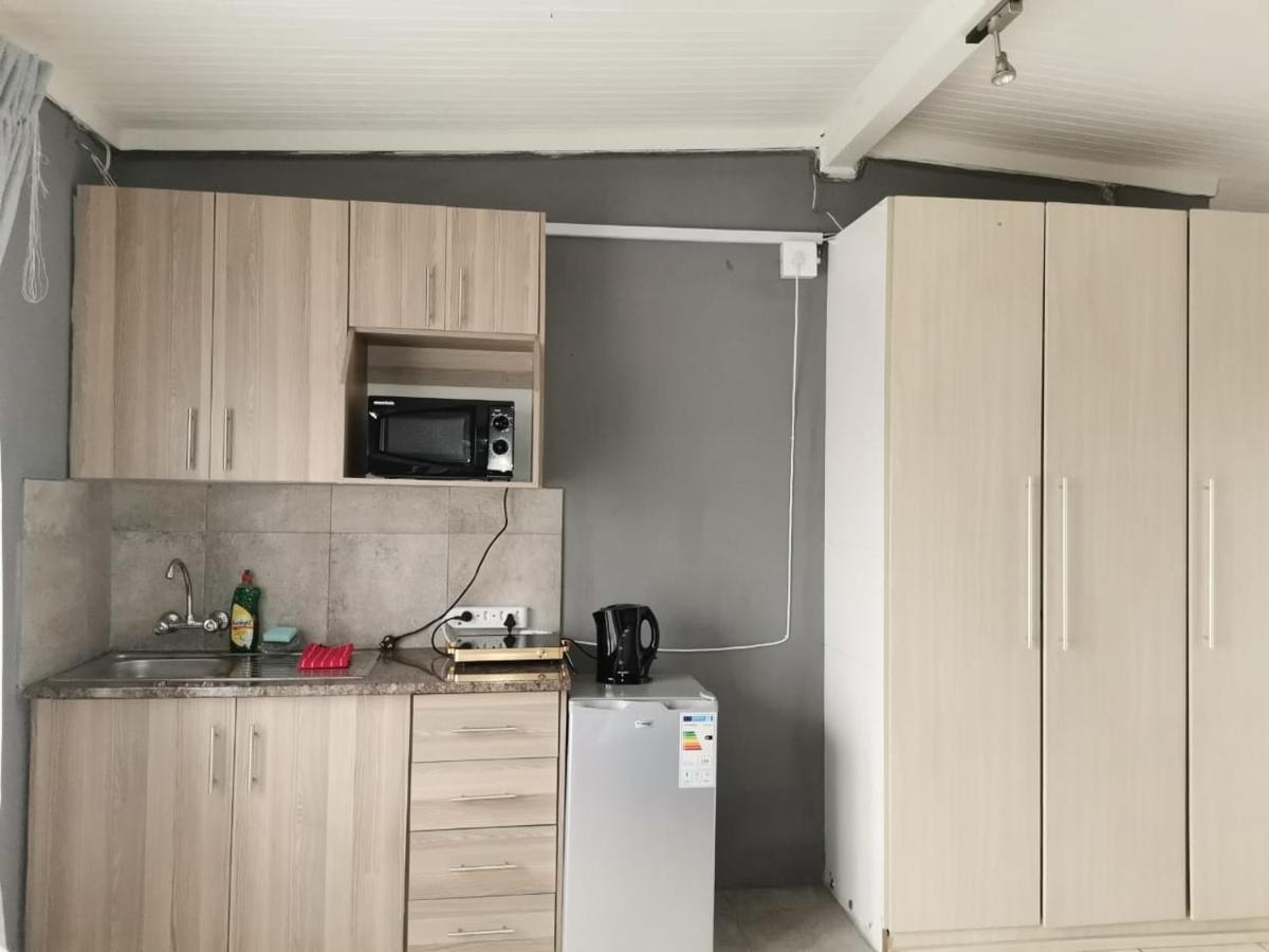 Mia Hills Guest House Hartbeespoort Luaran gambar